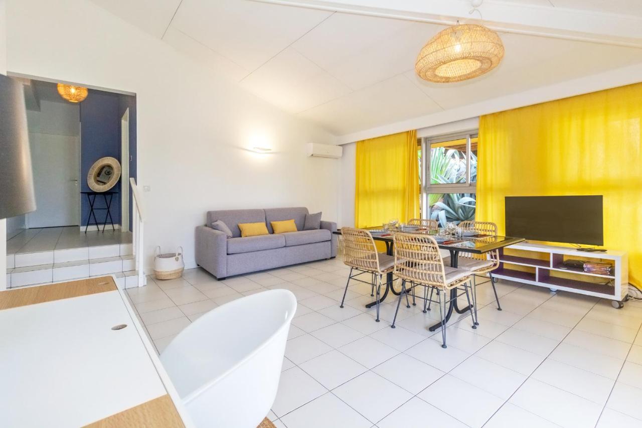 Cuty - Bel Et Spacieux Apt Avec Magnifique Vue Mer Et Piscine Saint Gilles Les Bains 외부 사진
