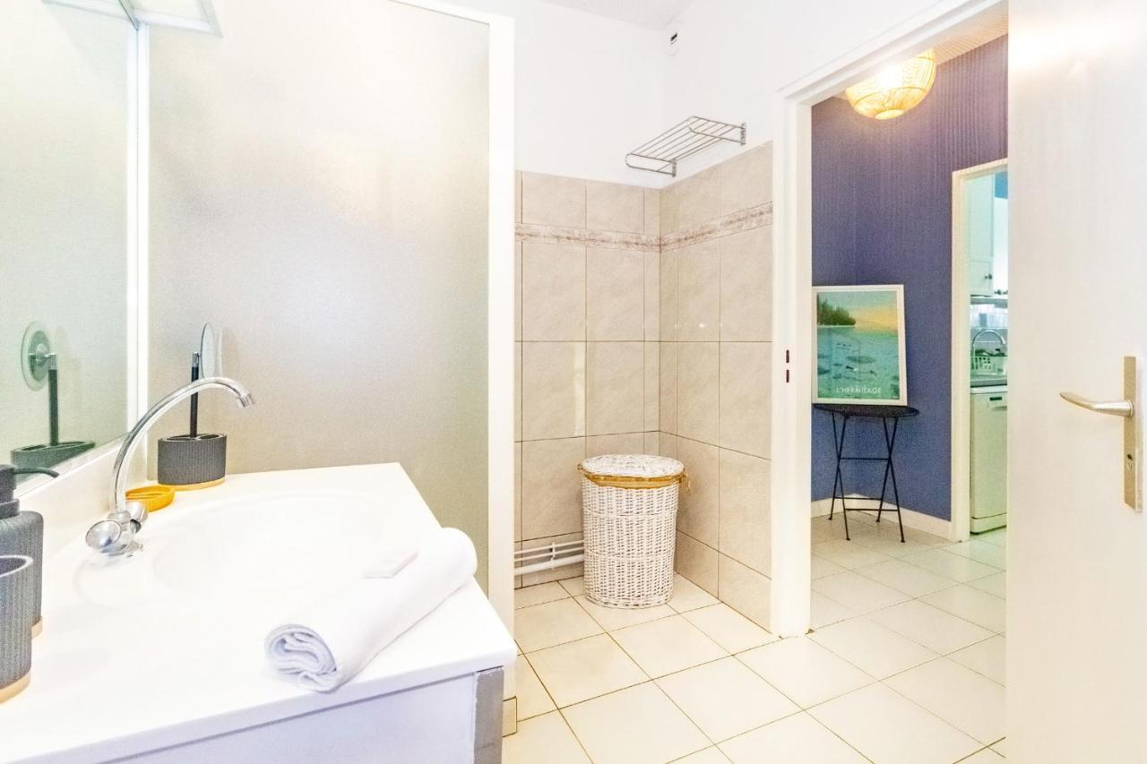 Cuty - Bel Et Spacieux Apt Avec Magnifique Vue Mer Et Piscine Saint Gilles Les Bains 외부 사진